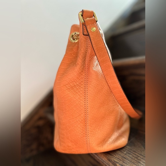 ✨Authentic✨Michael Kors Jet Set Chain Gather Shoulder Bag Women Leather Purse - Picture 6 of 16